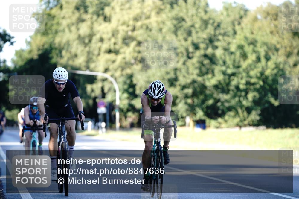 07.09.2025 - 19. Norderstedt Triathlon Michael Burmester http://msf.ph/oto/8847636 07.09.2025 16:16:27 Radfahren 372, 1063, 1075, 1089, 1455 meine-sportfotos.de