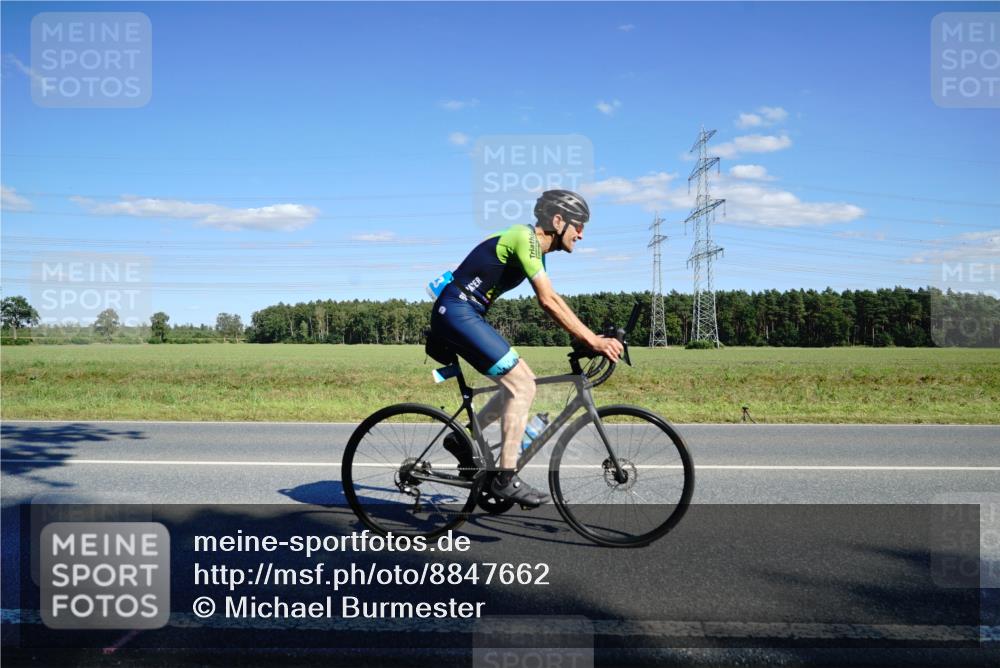 07.09.2025 - 19. Norderstedt Triathlon Michael Burmester http://msf.ph/oto/8847662 07.09.2025 15:28:03 Radfahren 376, 397, 923, 1464, 1503 meine-sportfotos.de
