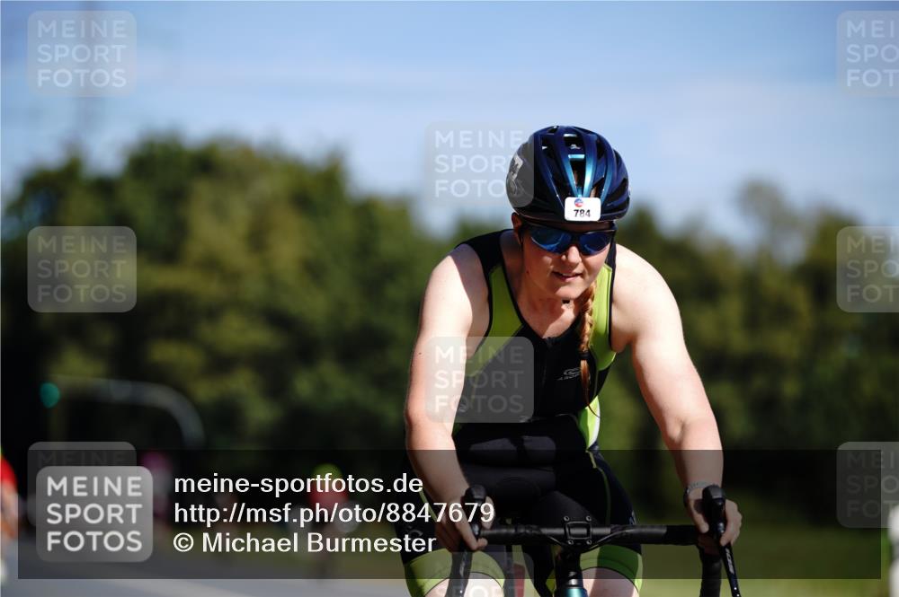 07.09.2025 - 19. Norderstedt Triathlon Michael Burmester http://msf.ph/oto/8847679 07.09.2025 11:29:33 Radfahren 185, 784, 1227 meine-sportfotos.de