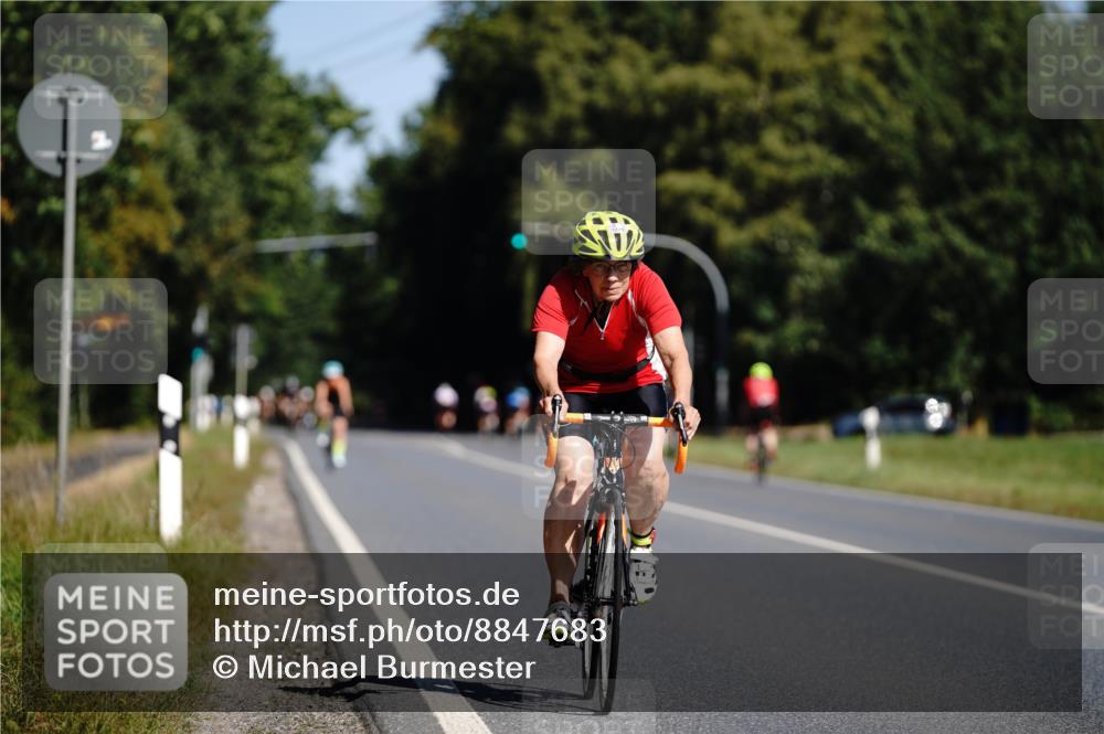 07.09.2025 - 19. Norderstedt Triathlon Michael Burmester http://msf.ph/oto/8847683 07.09.2025 11:29:35 Radfahren 784, 1229 meine-sportfotos.de