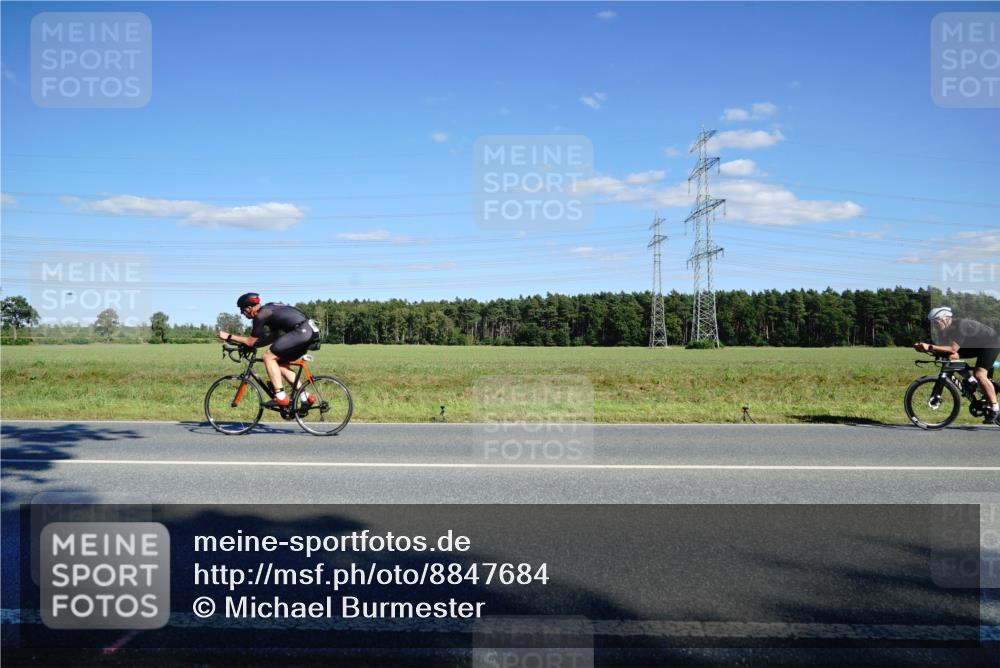 07.09.2025 - 19. Norderstedt Triathlon Michael Burmester http://msf.ph/oto/8847684 07.09.2025 15:28:30 Radfahren  meine-sportfotos.de
