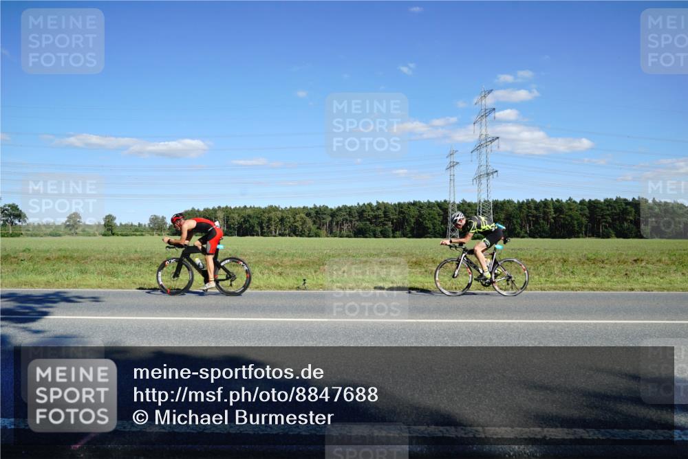 07.09.2025 - 19. Norderstedt Triathlon Michael Burmester http://msf.ph/oto/8847688 07.09.2025 15:28:33 Radfahren  meine-sportfotos.de
