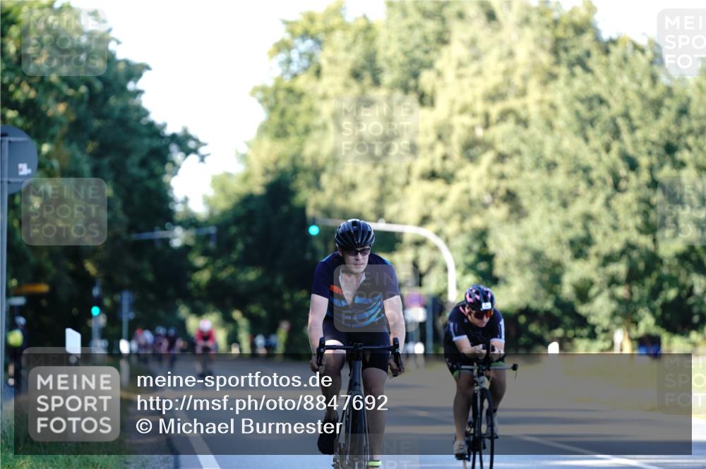 07.09.2025 - 19. Norderstedt Triathlon Michael Burmester http://msf.ph/oto/8847692 07.09.2025 16:16:36 Radfahren 1093, 1444, 1603 meine-sportfotos.de
