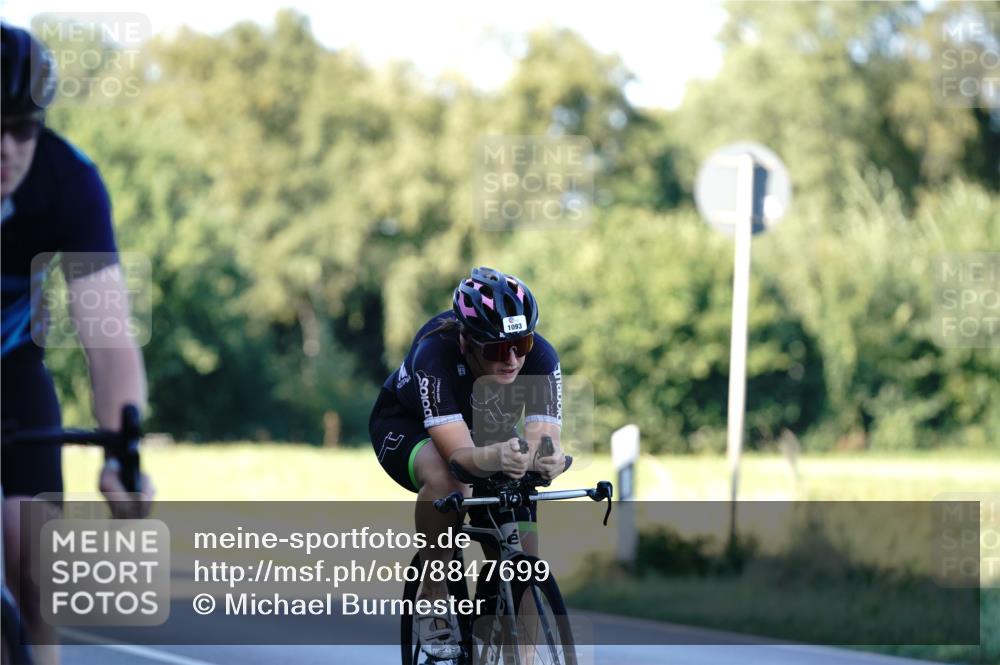 07.09.2025 - 19. Norderstedt Triathlon Michael Burmester http://msf.ph/oto/8847699 07.09.2025 16:16:37 Radfahren 1093, 1444 meine-sportfotos.de