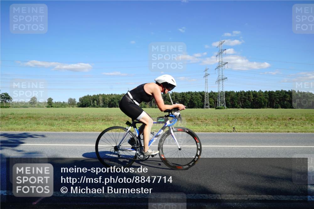07.09.2025 - 19. Norderstedt Triathlon Michael Burmester http://msf.ph/oto/8847714 07.09.2025 15:28:53 Radfahren 362, 462, 864, 1444 meine-sportfotos.de