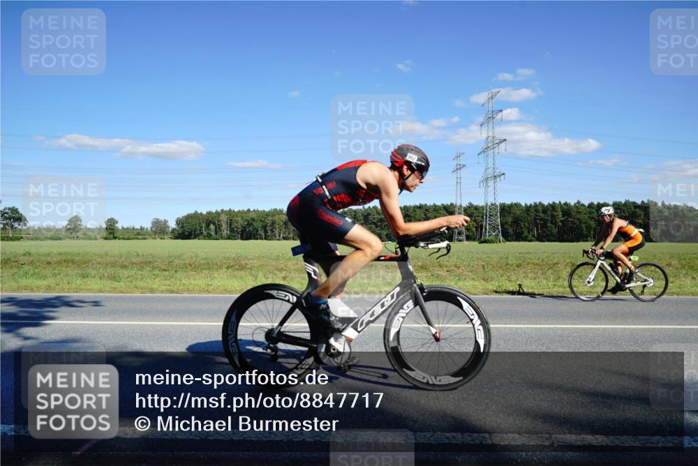 07.09.2025 - 19. Norderstedt Triathlon Michael Burmester http://msf.ph/oto/8847717 07.09.2025 15:28:54 Radfahren 362, 462, 864, 1444 meine-sportfotos.de