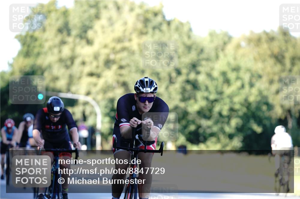 07.09.2025 - 19. Norderstedt Triathlon Michael Burmester http://msf.ph/oto/8847729 07.09.2025 16:16:50 Radfahren 903, 1077, 1411, 1581, 1630 meine-sportfotos.de
