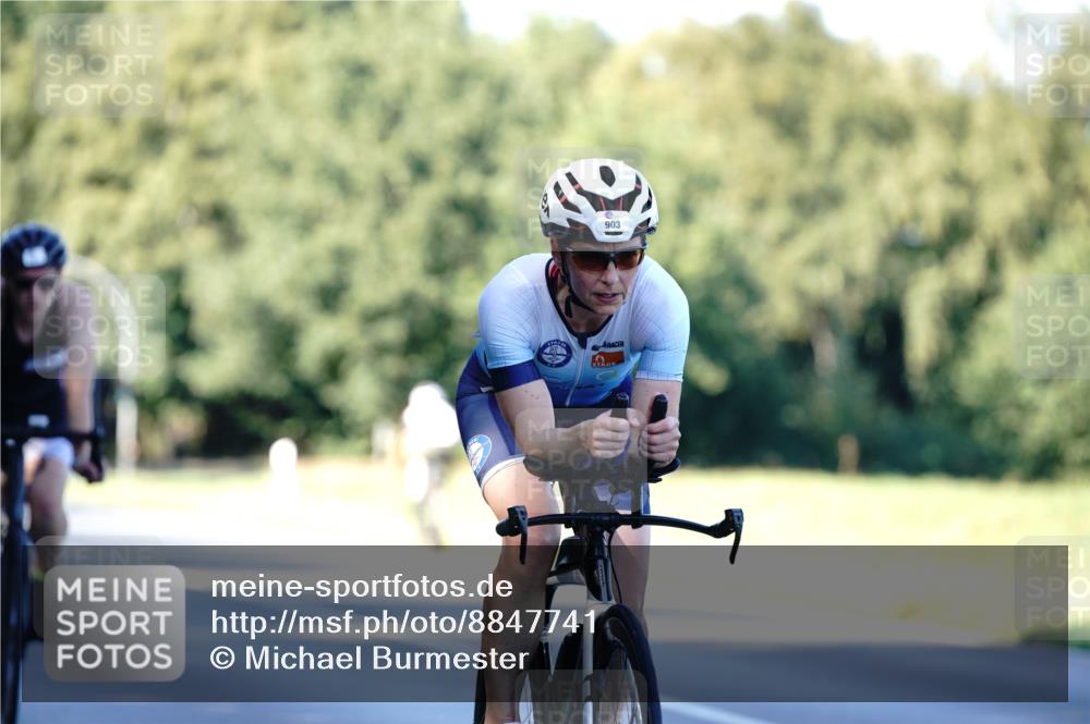 07.09.2025 - 19. Norderstedt Triathlon Michael Burmester http://msf.ph/oto/8847741 07.09.2025 16:16:52 Radfahren 903, 1077, 1411, 1581, 1630 meine-sportfotos.de