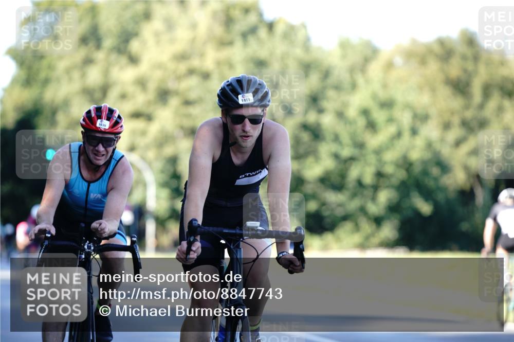 07.09.2025 - 19. Norderstedt Triathlon Michael Burmester http://msf.ph/oto/8847743 07.09.2025 16:16:53 Radfahren 903, 1077, 1411, 1464, 1581, 1630 meine-sportfotos.de