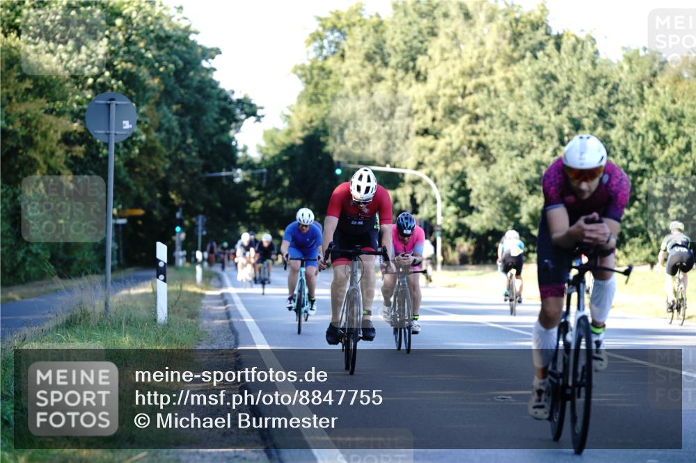 07.09.2025 - 19. Norderstedt Triathlon Michael Burmester http://msf.ph/oto/8847755 07.09.2025 16:16:57 Radfahren 503, 1091, 1454, 1464, 1611 meine-sportfotos.de