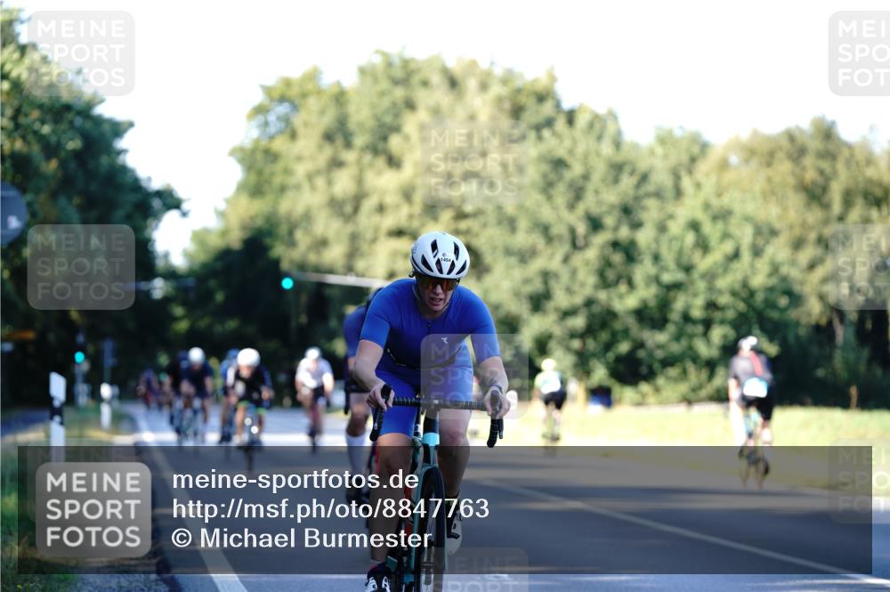 07.09.2025 - 19. Norderstedt Triathlon Michael Burmester http://msf.ph/oto/8847763 07.09.2025 16:16:59 Radfahren 371, 503, 1091, 1454, 1464, 1611 meine-sportfotos.de