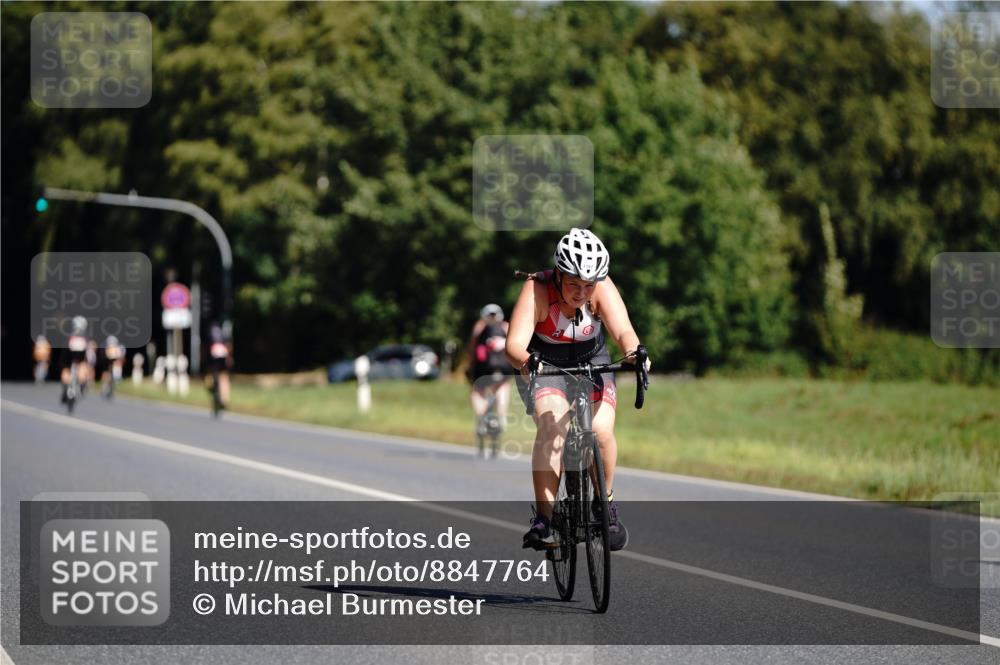 07.09.2025 - 19. Norderstedt Triathlon Michael Burmester http://msf.ph/oto/8847764 07.09.2025 11:30:05 Radfahren 1174, 1197, 1341 meine-sportfotos.de