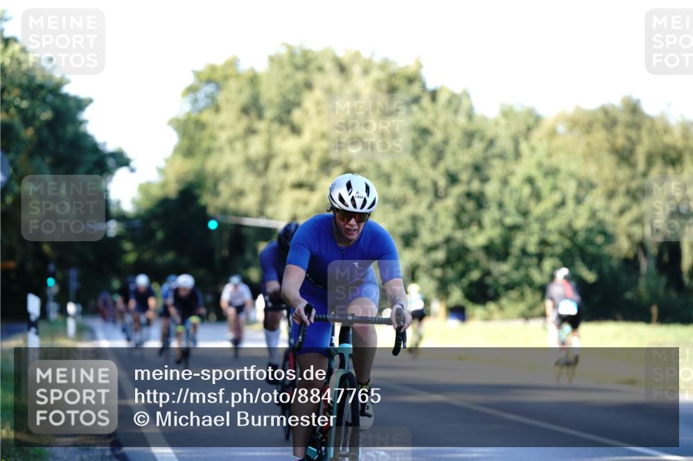 07.09.2025 - 19. Norderstedt Triathlon Michael Burmester http://msf.ph/oto/8847765 07.09.2025 16:16:59 Radfahren 371, 503, 1091, 1454, 1464, 1611 meine-sportfotos.de