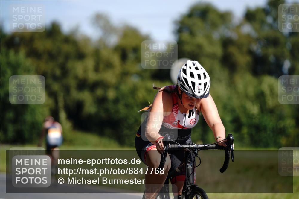 07.09.2025 - 19. Norderstedt Triathlon Michael Burmester http://msf.ph/oto/8847768 07.09.2025 11:30:07 Radfahren 768, 1197 meine-sportfotos.de