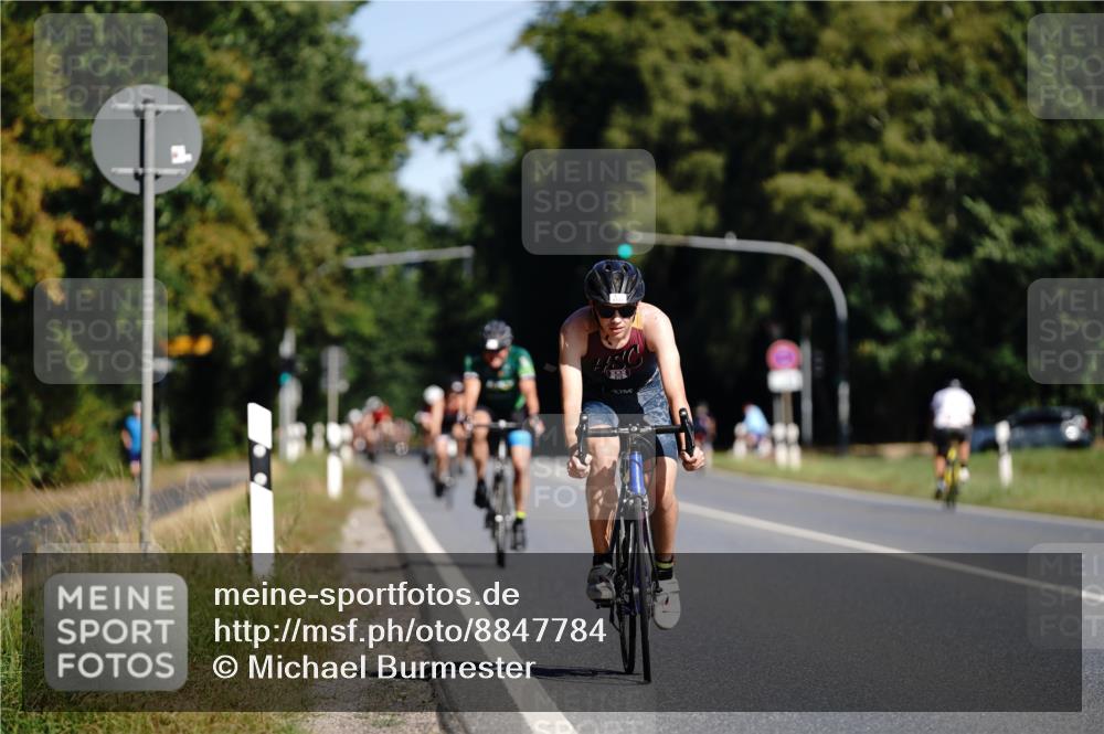 07.09.2025 - 19. Norderstedt Triathlon Michael Burmester http://msf.ph/oto/8847784 07.09.2025 11:30:46 Radfahren 1172 meine-sportfotos.de