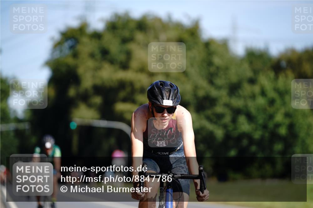 07.09.2025 - 19. Norderstedt Triathlon Michael Burmester http://msf.ph/oto/8847786 07.09.2025 11:30:48 Radfahren 152, 1172 meine-sportfotos.de