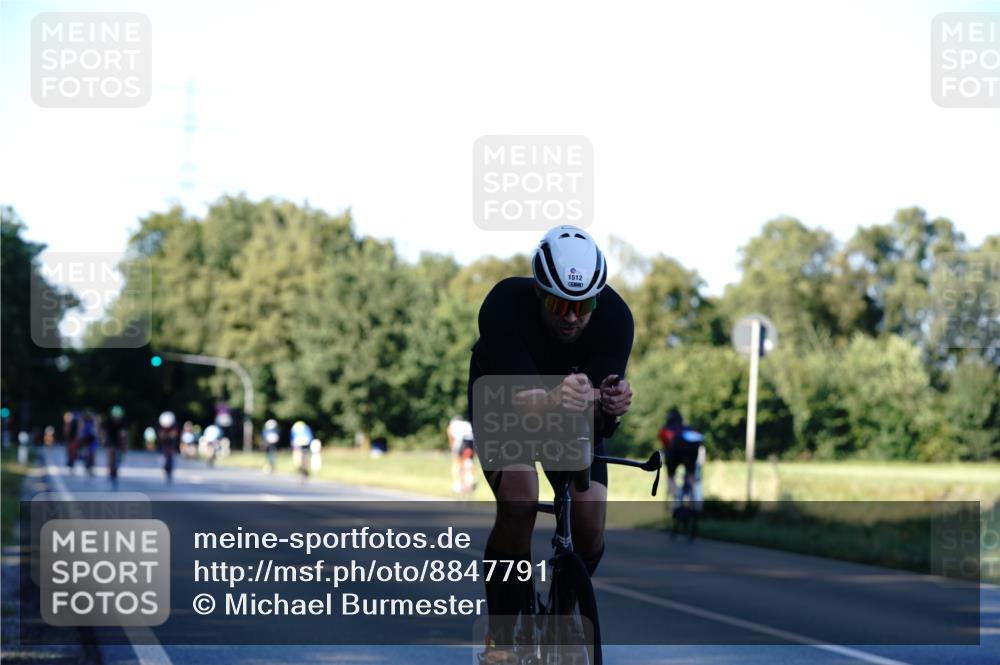 07.09.2025 - 19. Norderstedt Triathlon Michael Burmester http://msf.ph/oto/8847791 07.09.2025 16:17:08 Radfahren 396, 1448, 1512 meine-sportfotos.de
