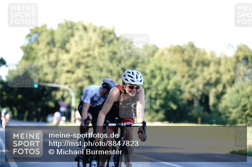 07.09.2025 - 19. Norderstedt Triathlon Michael Burmester http://msf.ph/oto/8847823 07.09.2025 16:17:30 Radfahren 1072, 1095, 1407 meine-sportfotos.de