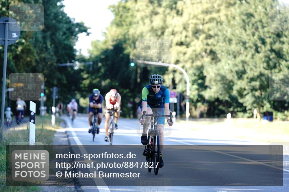 07.09.2025 - 19. Norderstedt Triathlon Michael Burmester http://msf.ph/oto/8847827 07.09.2025 16:17:35 Radfahren 1084 meine-sportfotos.de