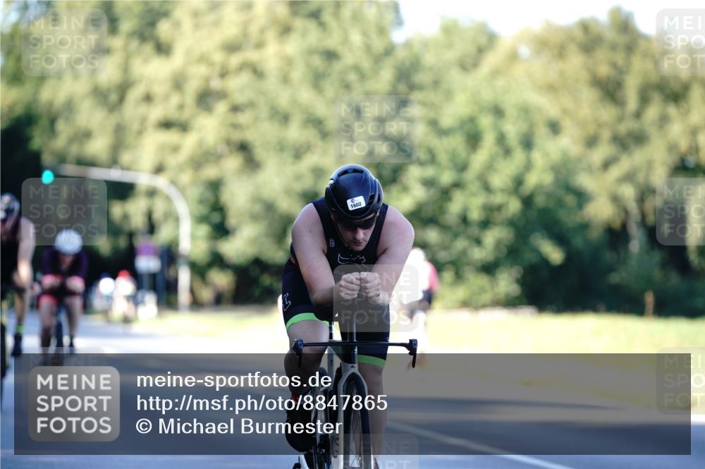 07.09.2025 - 19. Norderstedt Triathlon Michael Burmester http://msf.ph/oto/8847865 07.09.2025 16:17:51 Radfahren 944, 1534, 1588, 1602 meine-sportfotos.de