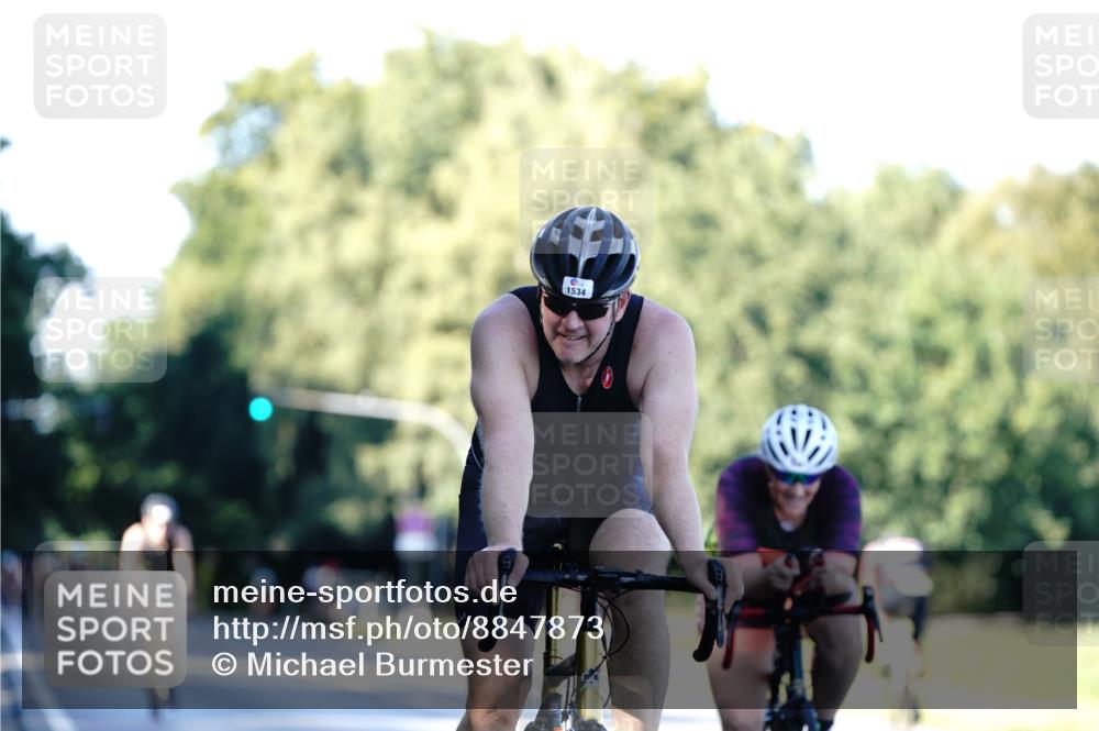 07.09.2025 - 19. Norderstedt Triathlon Michael Burmester http://msf.ph/oto/8847873 07.09.2025 16:17:54 Radfahren 1046, 1534, 1602 meine-sportfotos.de