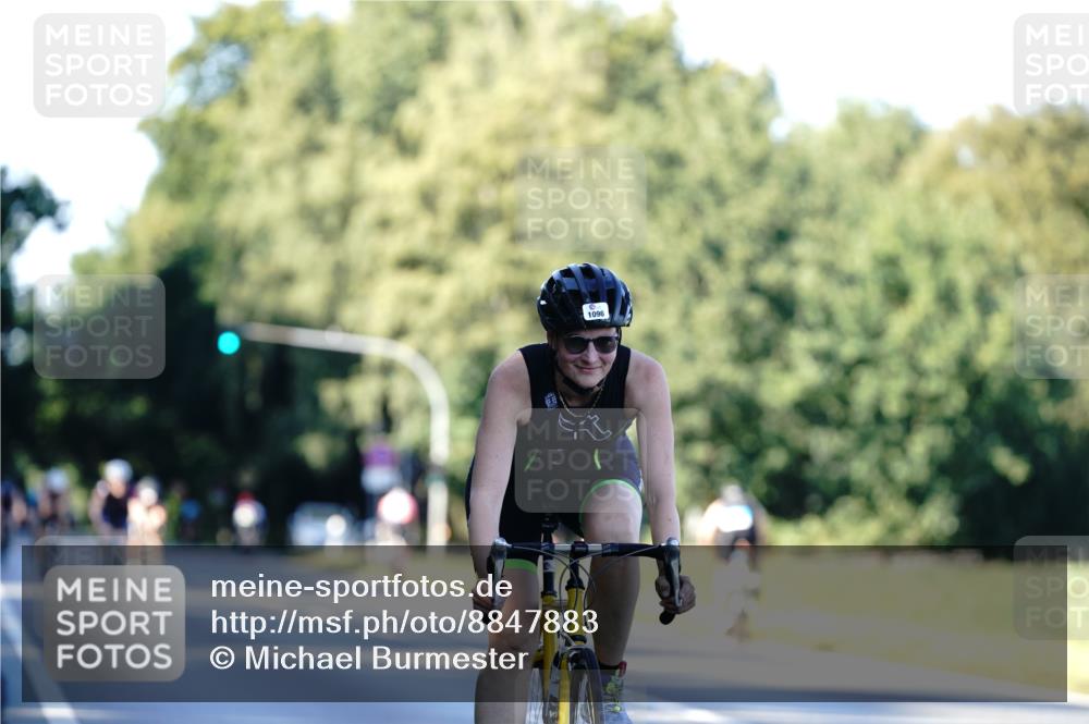 07.09.2025 - 19. Norderstedt Triathlon Michael Burmester http://msf.ph/oto/8847883 07.09.2025 16:17:57 Radfahren 1046, 1096, 1534 meine-sportfotos.de