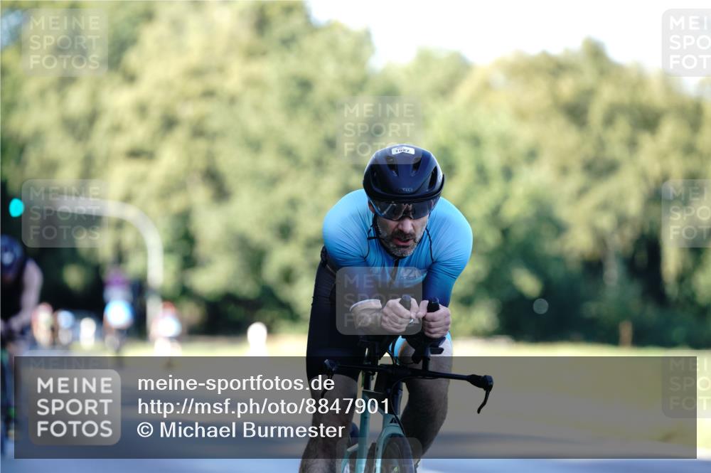 07.09.2025 - 19. Norderstedt Triathlon Michael Burmester http://msf.ph/oto/8847901 07.09.2025 16:18:06 Radfahren 878, 1555, 1619, 1621, 1627 meine-sportfotos.de