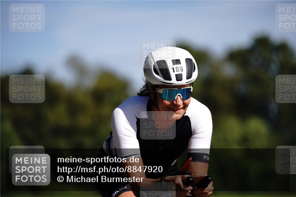 07.09.2025 - 19. Norderstedt Triathlon Michael Burmester http://msf.ph/oto/8847920 07.09.2025 11:32:18 Radfahren 186 meine-sportfotos.de