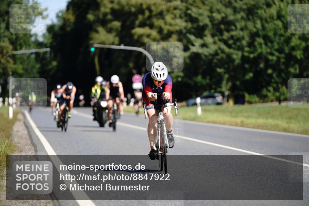 07.09.2025 - 19. Norderstedt Triathlon Michael Burmester http://msf.ph/oto/8847922 07.09.2025 11:32:40 Radfahren 1181 meine-sportfotos.de