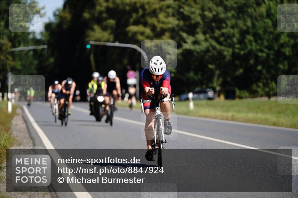 07.09.2025 - 19. Norderstedt Triathlon Michael Burmester http://msf.ph/oto/8847924 07.09.2025 11:32:40 Radfahren 1181 meine-sportfotos.de