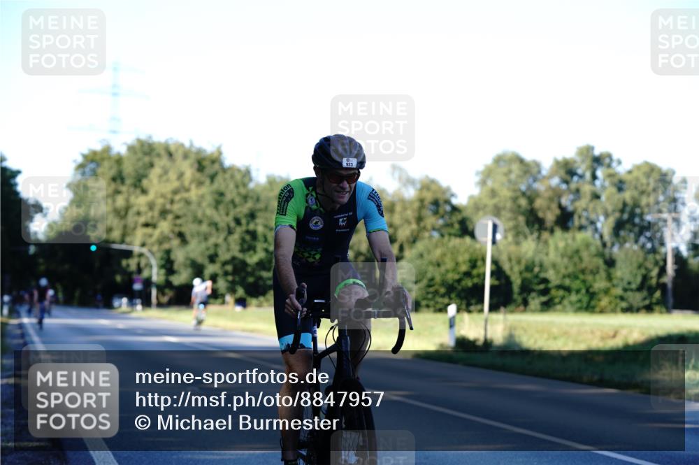 07.09.2025 - 19. Norderstedt Triathlon Michael Burmester http://msf.ph/oto/8847957 07.09.2025 16:18:31 Radfahren 923, 1574, 1589, 1616 meine-sportfotos.de