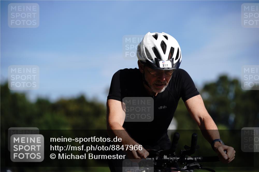 07.09.2025 - 19. Norderstedt Triathlon Michael Burmester http://msf.ph/oto/8847966 07.09.2025 11:33:04 Radfahren 148, 237 meine-sportfotos.de