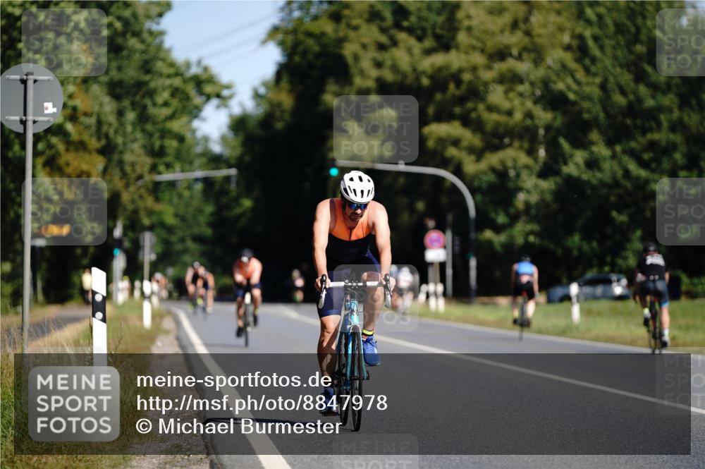 07.09.2025 - 19. Norderstedt Triathlon Michael Burmester http://msf.ph/oto/8847978 07.09.2025 11:33:09 Radfahren 1217, 1365 meine-sportfotos.de