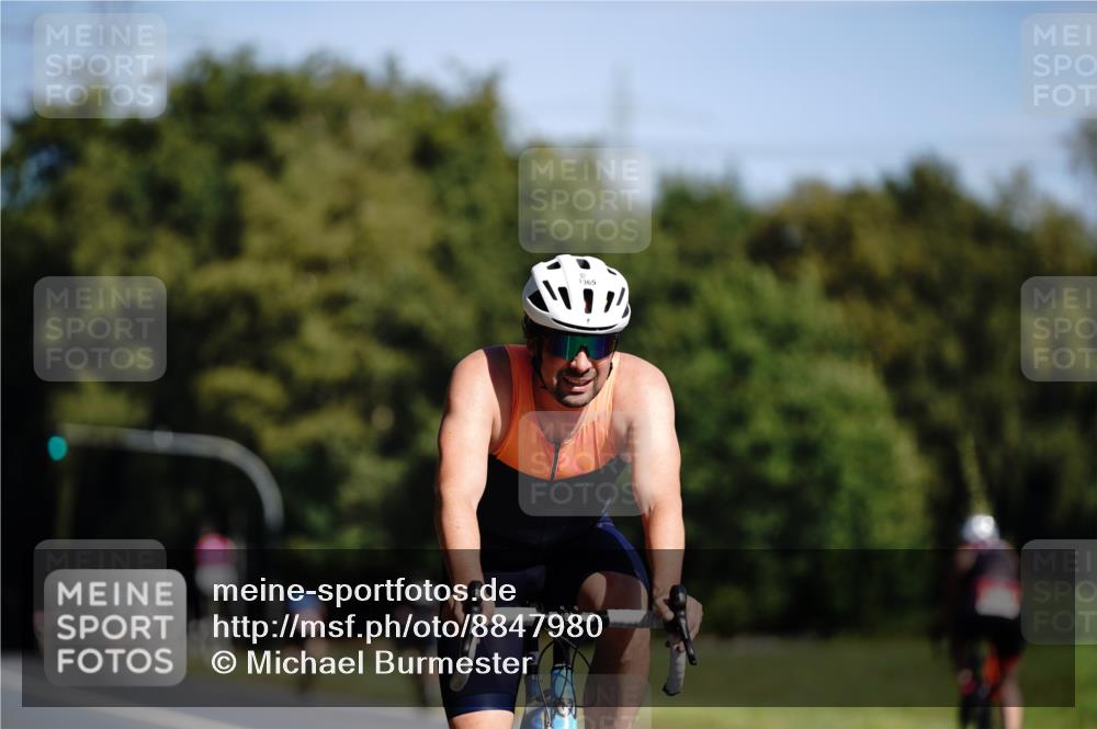 07.09.2025 - 19. Norderstedt Triathlon Michael Burmester http://msf.ph/oto/8847980 07.09.2025 11:33:11 Radfahren 1217, 1365 meine-sportfotos.de