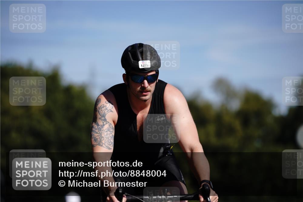 07.09.2025 - 19. Norderstedt Triathlon Michael Burmester http://msf.ph/oto/8848004 07.09.2025 11:33:26 Radfahren 773, 1225 meine-sportfotos.de