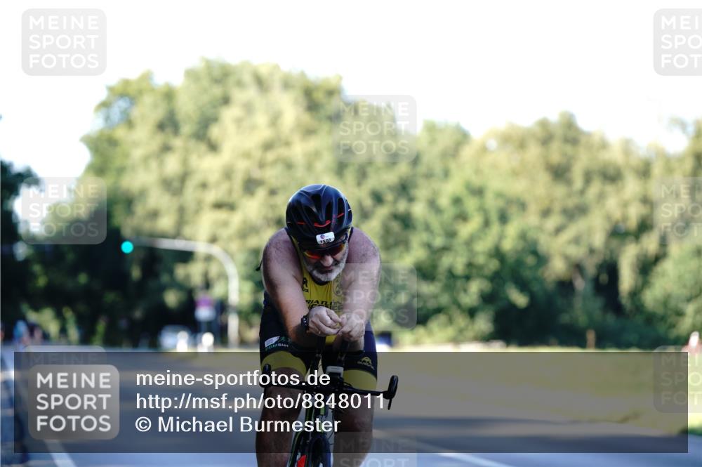 07.09.2025 - 19. Norderstedt Triathlon Michael Burmester http://msf.ph/oto/8848011 07.09.2025 16:18:58 Radfahren 1523 meine-sportfotos.de