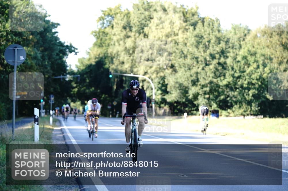 07.09.2025 - 19. Norderstedt Triathlon Michael Burmester http://msf.ph/oto/8848015 07.09.2025 16:19:06 Radfahren 1580 meine-sportfotos.de