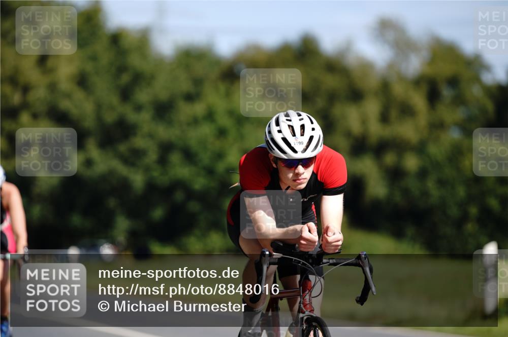 07.09.2025 - 19. Norderstedt Triathlon Michael Burmester http://msf.ph/oto/8848016 07.09.2025 11:33:32 Radfahren 1199, 1333 meine-sportfotos.de