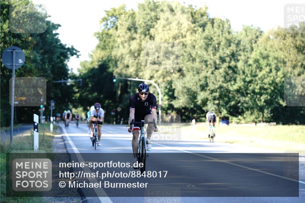 07.09.2025 - 19. Norderstedt Triathlon Michael Burmester http://msf.ph/oto/8848017 07.09.2025 16:19:06 Radfahren 1580 meine-sportfotos.de