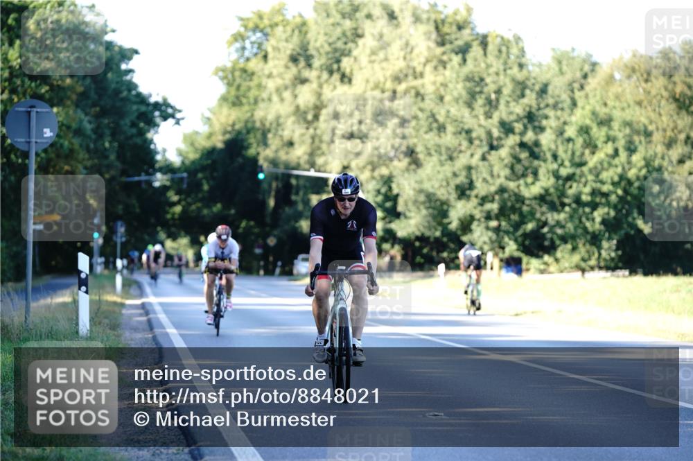 07.09.2025 - 19. Norderstedt Triathlon Michael Burmester http://msf.ph/oto/8848021 07.09.2025 16:19:06 Radfahren 1580 meine-sportfotos.de