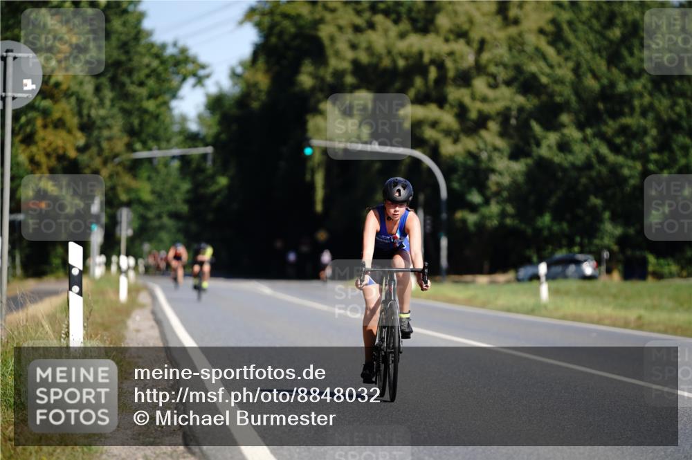 07.09.2025 - 19. Norderstedt Triathlon Michael Burmester http://msf.ph/oto/8848032 07.09.2025 11:33:45 Radfahren 1178 meine-sportfotos.de