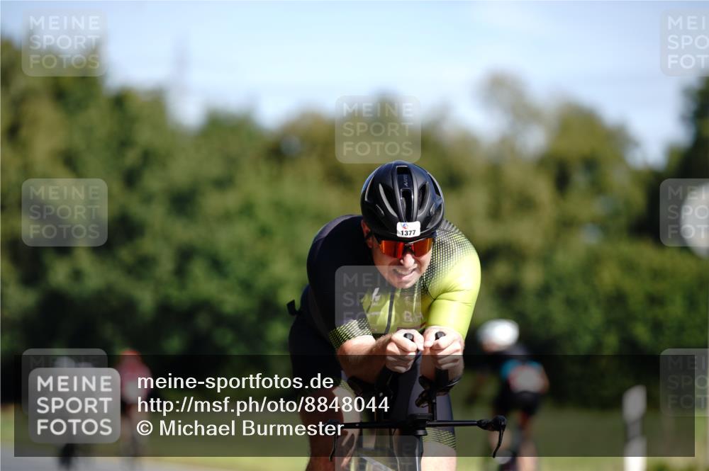 07.09.2025 - 19. Norderstedt Triathlon Michael Burmester http://msf.ph/oto/8848044 07.09.2025 11:33:54 Radfahren 1377 meine-sportfotos.de
