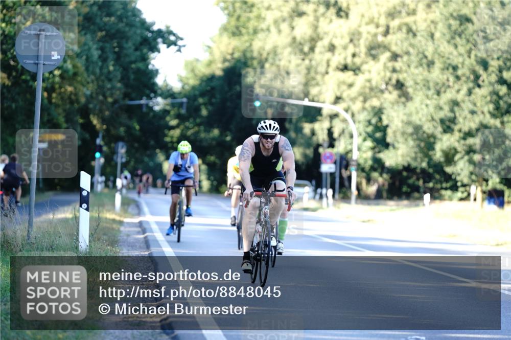 07.09.2025 - 19. Norderstedt Triathlon Michael Burmester http://msf.ph/oto/8848045 07.09.2025 16:19:17 Radfahren 871, 1551 meine-sportfotos.de