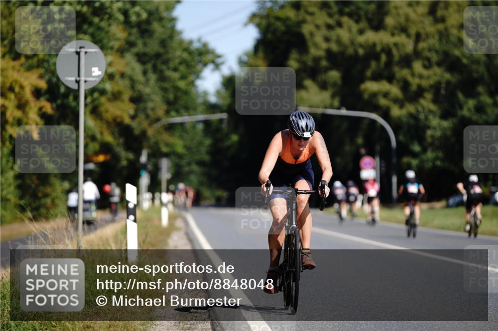 07.09.2025 - 19. Norderstedt Triathlon Michael Burmester http://msf.ph/oto/8848048 07.09.2025 11:33:58 Radfahren 1305 meine-sportfotos.de