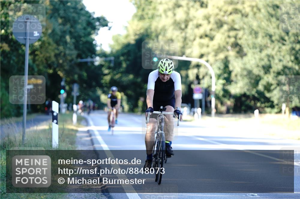 07.09.2025 - 19. Norderstedt Triathlon Michael Burmester http://msf.ph/oto/8848073 07.09.2025 16:19:35 Radfahren 432, 1083, 1559 meine-sportfotos.de