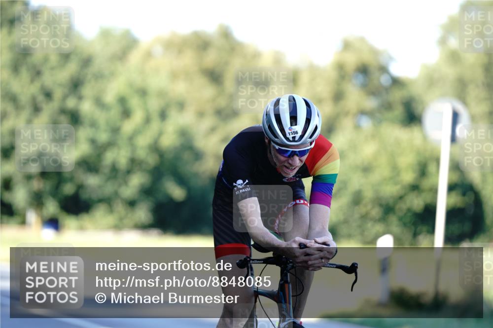 07.09.2025 - 19. Norderstedt Triathlon Michael Burmester http://msf.ph/oto/8848085 07.09.2025 16:19:42 Radfahren 935, 1556 meine-sportfotos.de