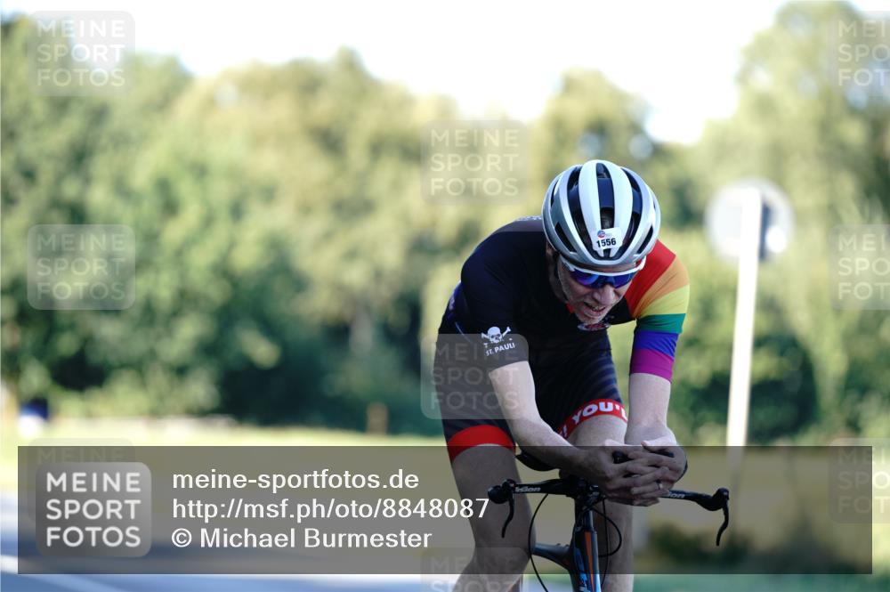 07.09.2025 - 19. Norderstedt Triathlon Michael Burmester http://msf.ph/oto/8848087 07.09.2025 16:19:42 Radfahren 935, 1556 meine-sportfotos.de