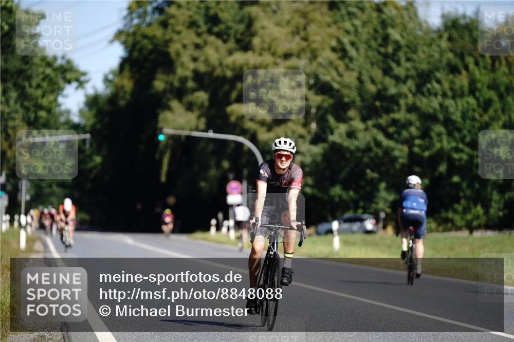 07.09.2025 - 19. Norderstedt Triathlon Michael Burmester http://msf.ph/oto/8848088 07.09.2025 11:34:35 Radfahren 1156 meine-sportfotos.de