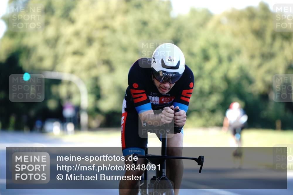 07.09.2025 - 19. Norderstedt Triathlon Michael Burmester http://msf.ph/oto/8848091 07.09.2025 16:19:53 Radfahren 945, 1417 meine-sportfotos.de