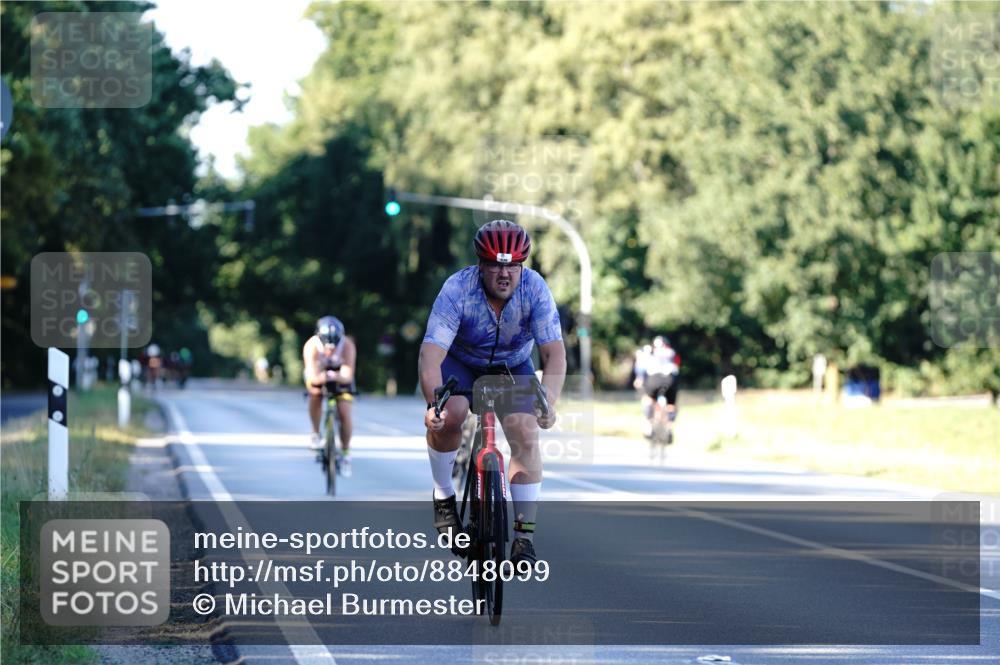 07.09.2025 - 19. Norderstedt Triathlon Michael Burmester http://msf.ph/oto/8848099 07.09.2025 16:20:02 Radfahren 936, 1607 meine-sportfotos.de